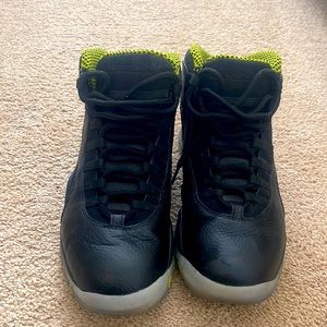Jordan 10 Retro
Venom Green